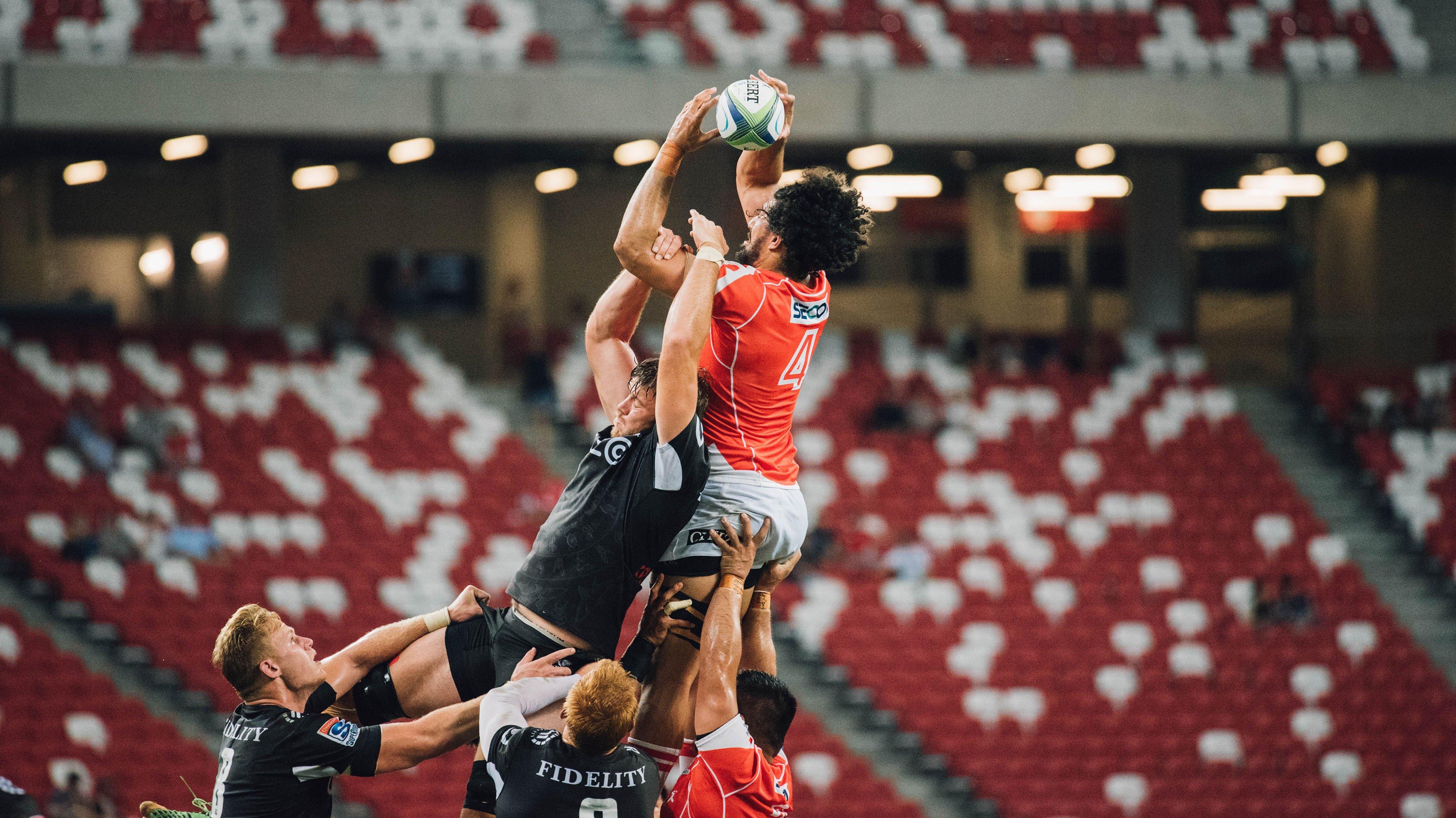 韧性定义者!尼克斯连创客场20分逆转奇迹,近25年季后赛首见