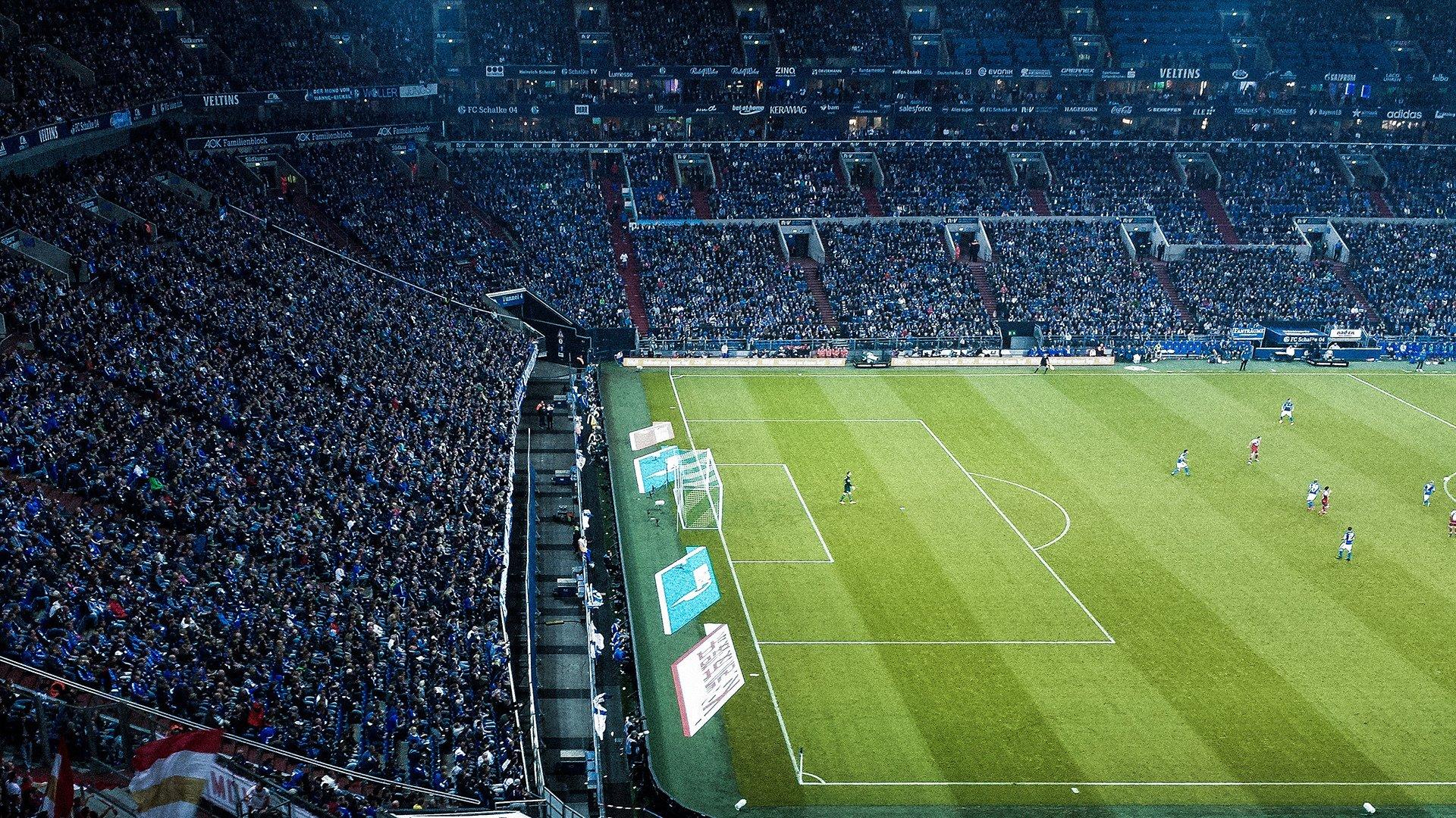 英格兰球星斯特林或转会那不勒斯,德布劳内伤病引发英超格局变动